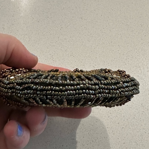 Adorable vintage beaded change purse in great used condition - Picture 4 of 12